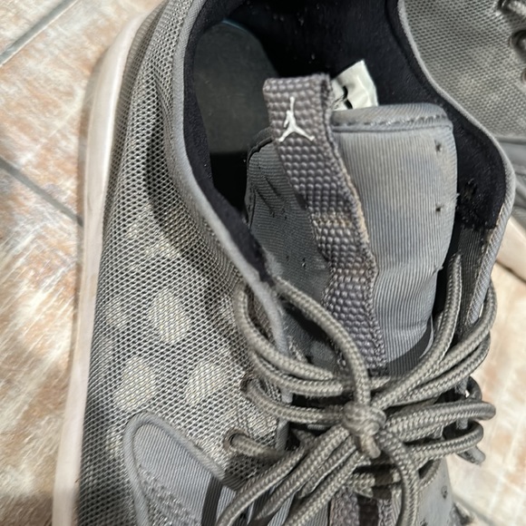 Jordan Shoes - Picture 4 of 9